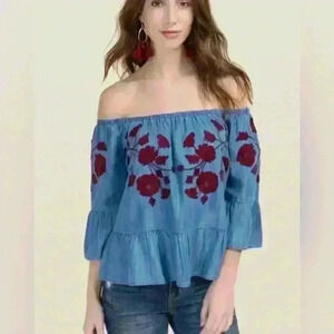 Blue‎ Rain denim off the shoulder knitted floral design women’s size small
